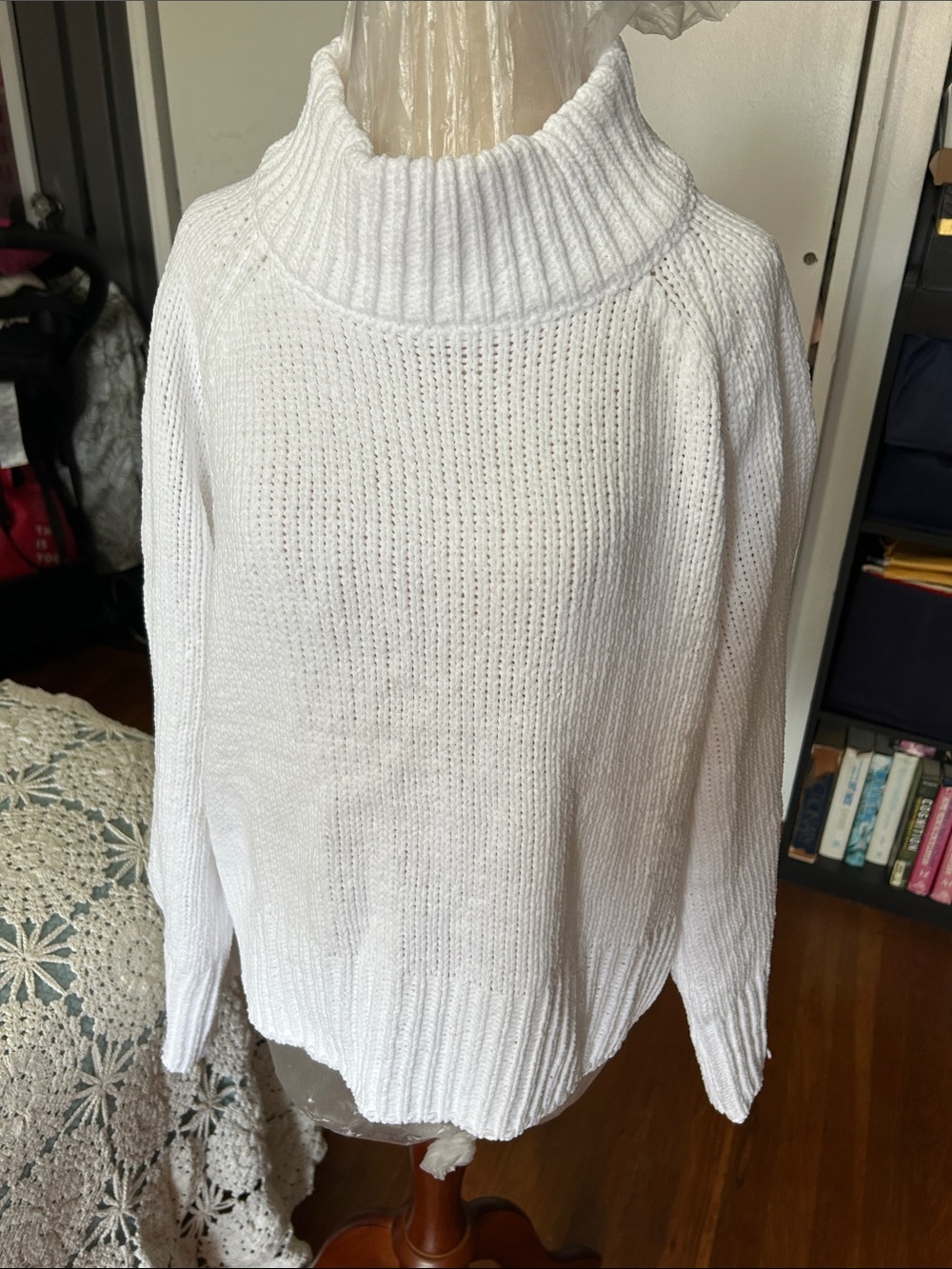 DKNY White Ribbed Cowl Neck Sweater size large nwt